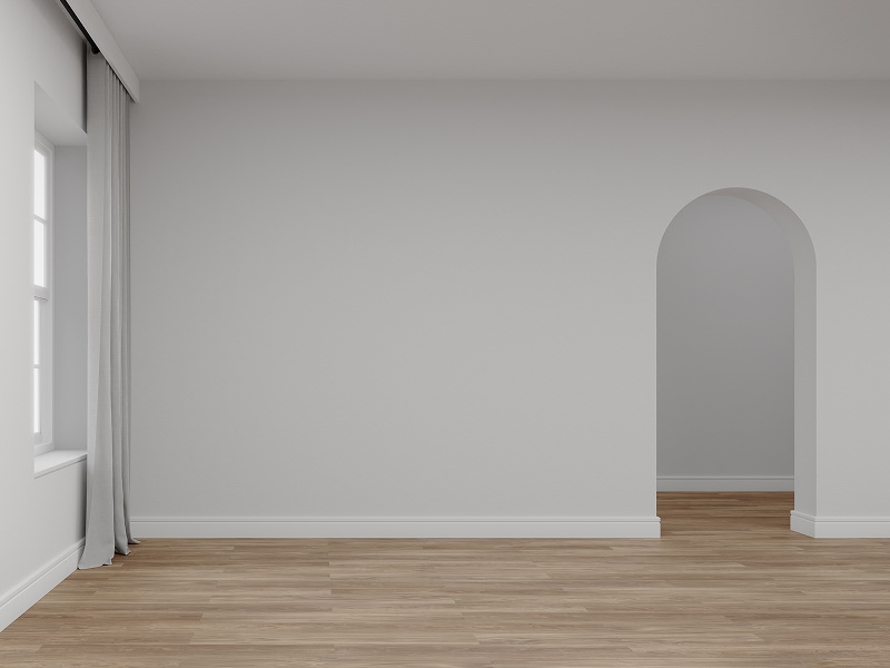 Pièce rénovée avec passage en arche